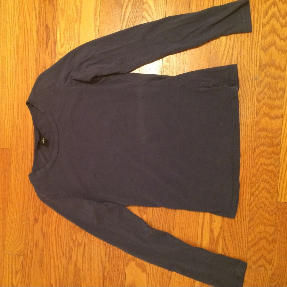 Long sleeve dark blue shirt
