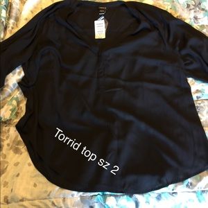 Torrid Top Size 2. Open sleeves