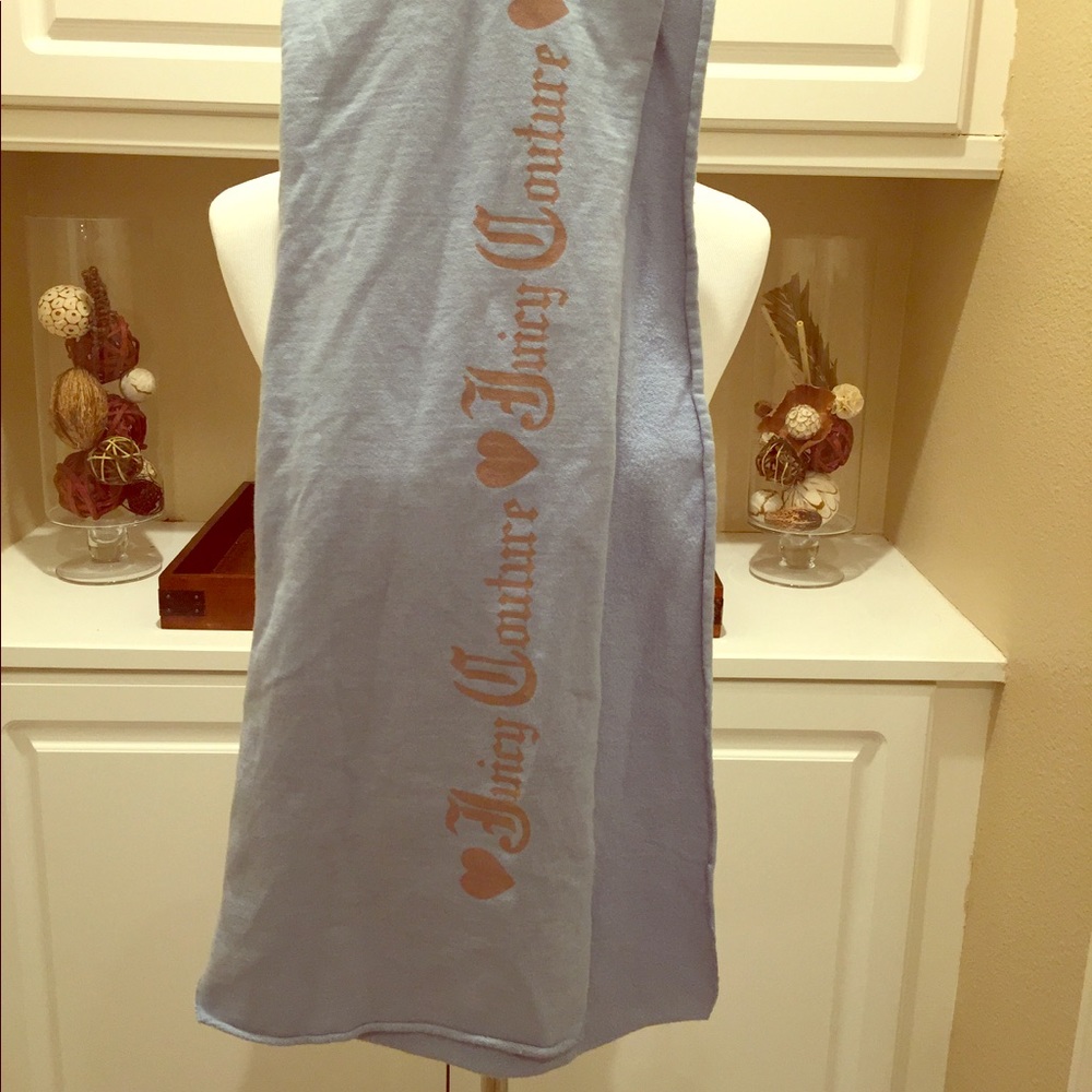 Juicy Couture scarf