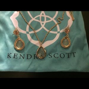 Kendra Scott necklace and earring set