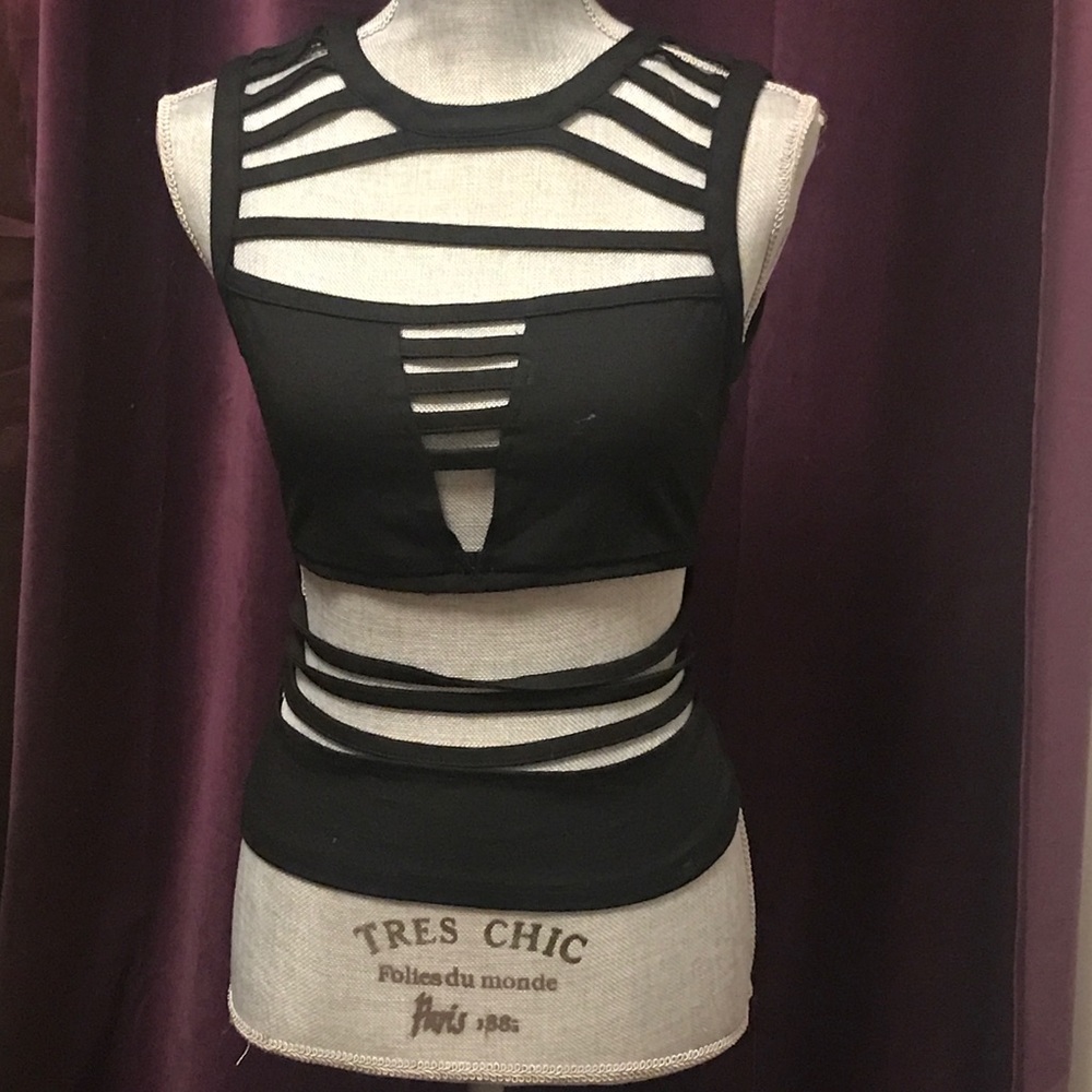 Form fitted shirt with slits