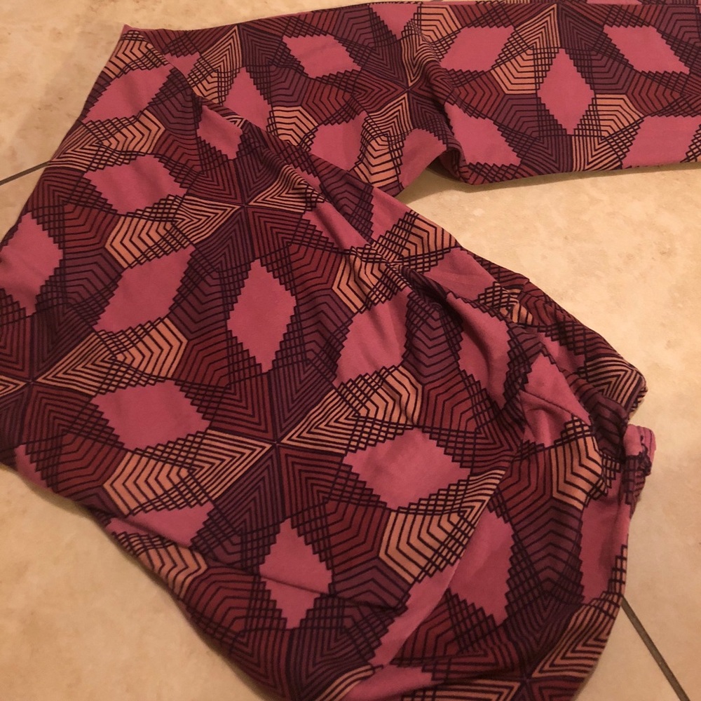 Lularoe tc leggings.