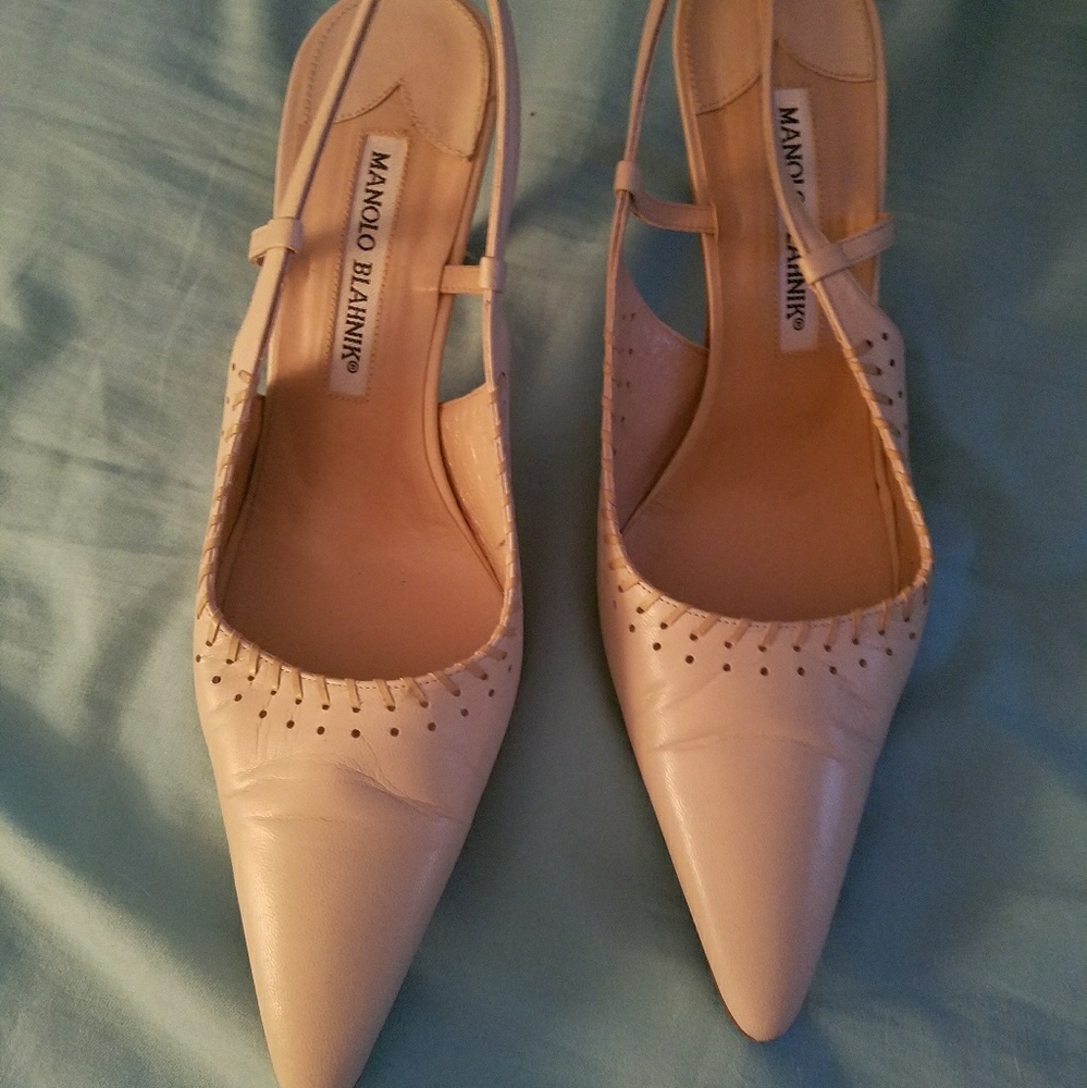 Manila Blahnik Pumps