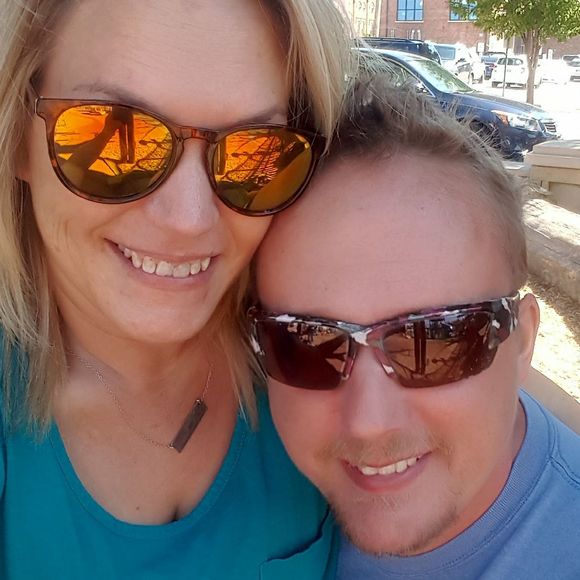 Meet your Posher, Joellen - Picture 1 of 1