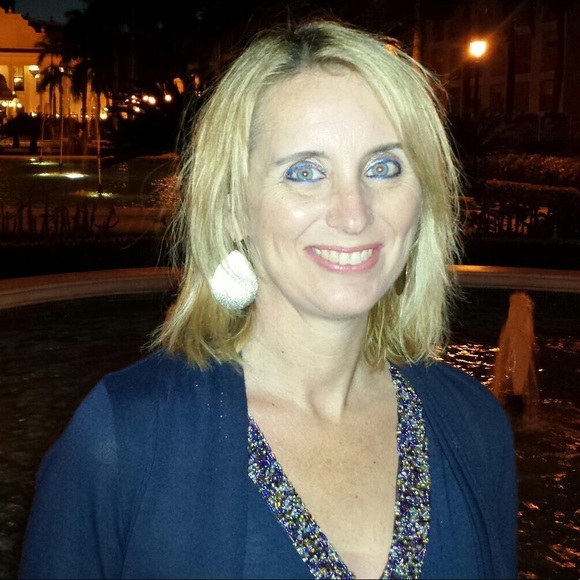 Meet Your Posher, Stefanie - Picture 6 of 16