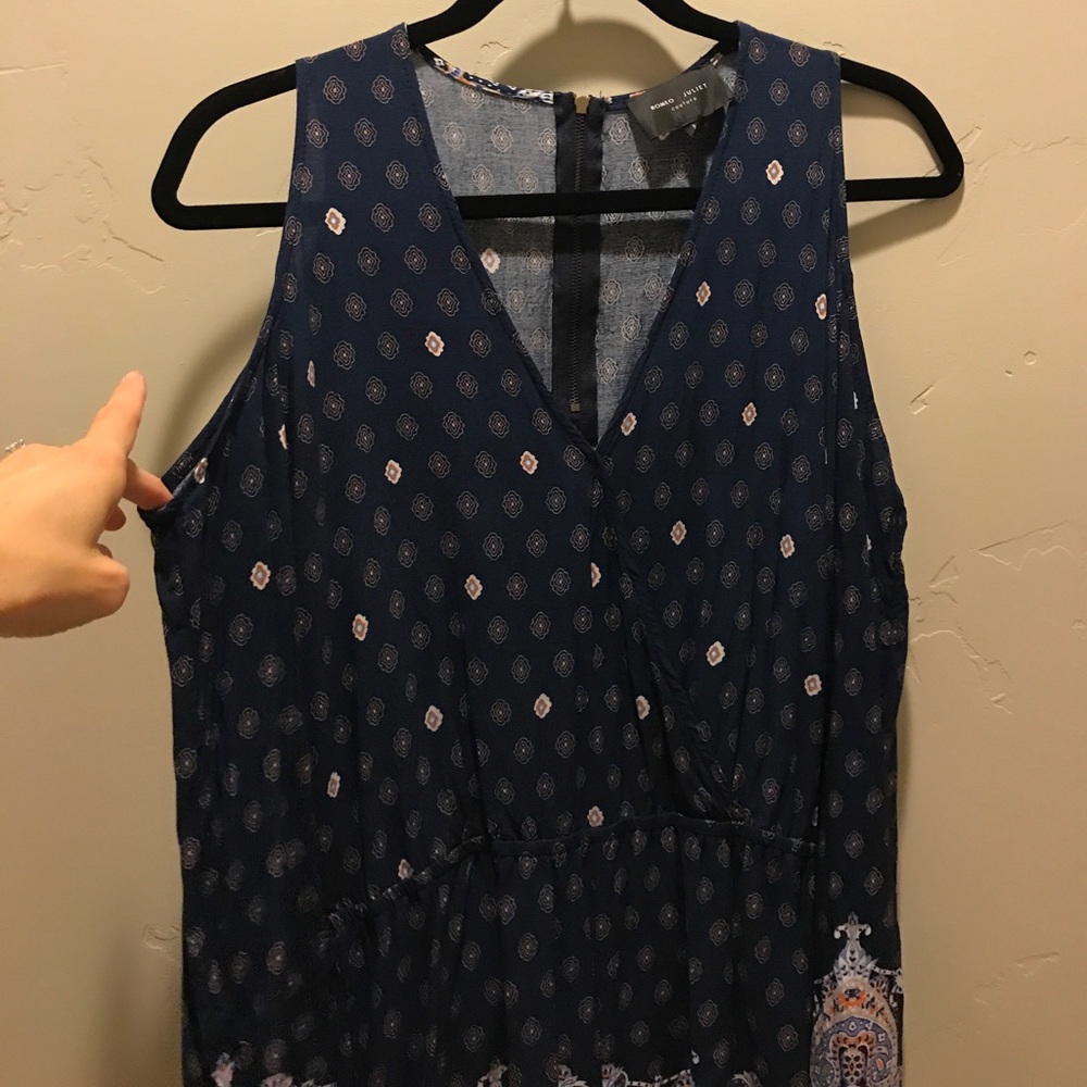 Romper - Picture 2 of 5
