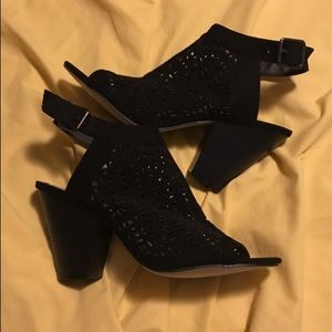 All Black thick heels