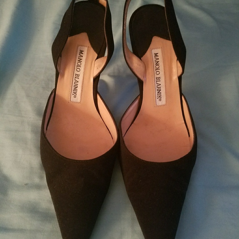 Manolo Blahnik Carolyne Pumps