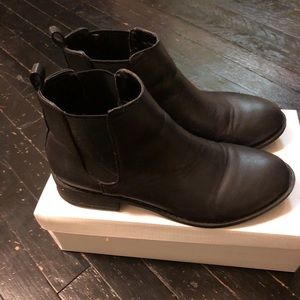 Forever 21 Black Chelsea Boot