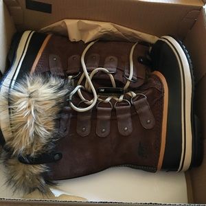 Sorel Joan of Arctic boots size 8
