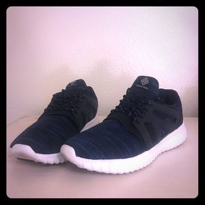 Men's Running Shoes - Nike Roshe Style Men's Running Shoes - Nike Roshe Style