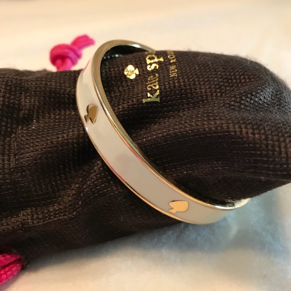 Kate Spade white and gold spade bangle bracelet - Picture 1 of 4