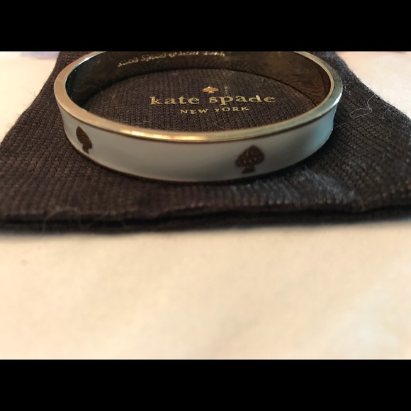 Kate Spade white and gold spade bangle bracelet - Picture 3 of 4