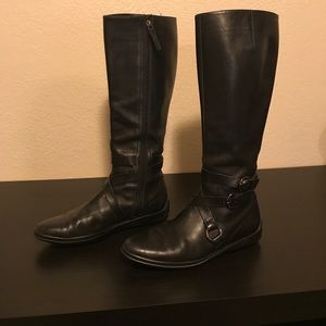 Black Italian leather Tod’s moto style boots Black Italian leather Tod’s moto style boots