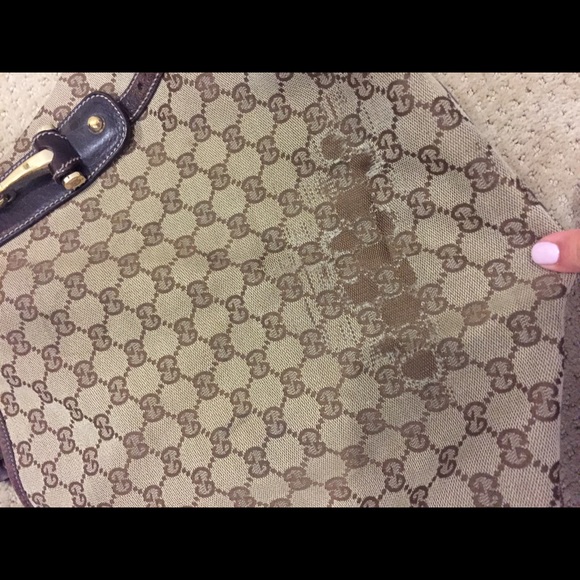 Authentic Gucci Pelham handbag - Picture 2 of 8