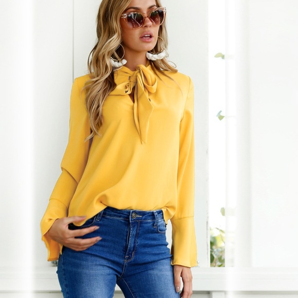 ✨Yellow Chiffon Blouse W/ Flared Bell Sleeves✨ - Picture 2 of 6