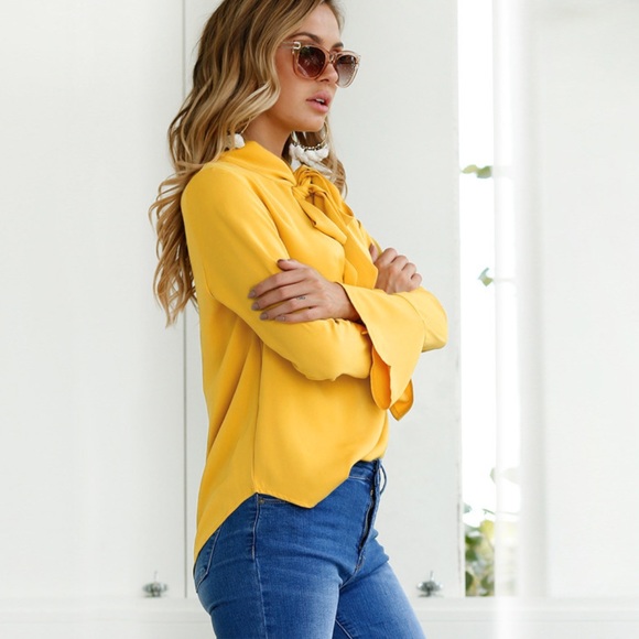 ✨Yellow Chiffon Blouse W/ Flared Bell Sleeves✨ - Picture 4 of 6