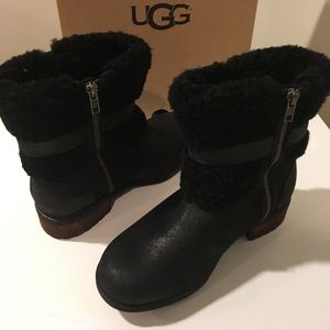 New Classic Ugg Blayre II Black leather boots ❤️ New Classic Ugg Blayre II Black leather boots ❤️