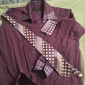 Men's dress shirt w/ matching tie & pocket square