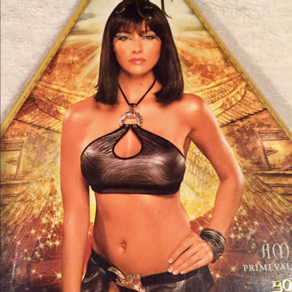 Final $$. ody Zone Lingerie/Role-play Set. L38