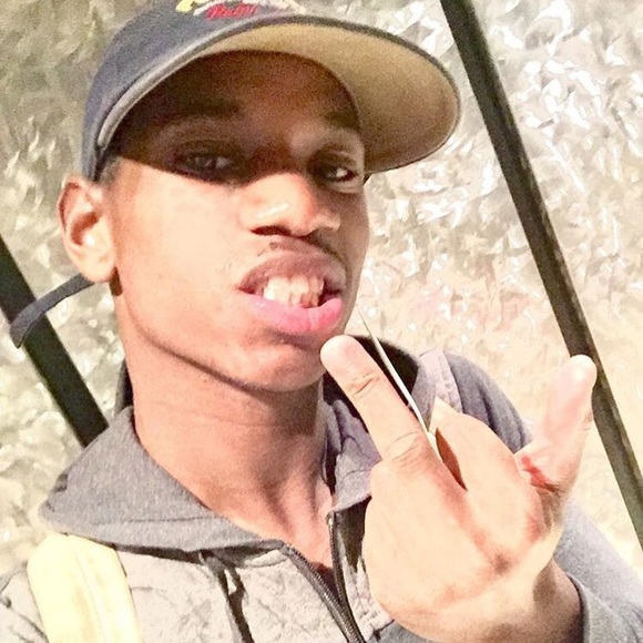 Meet your Posher, Jonathan - Picture 1 of 1