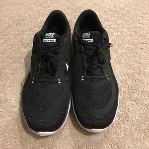 Black Nike Flex Trainer 6 shoes Size 7
