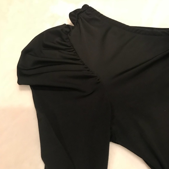 Black One sleeve Ruched dress - Picture 7 of 7