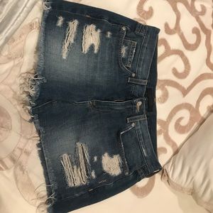 genetic frayed blue denim shorts!