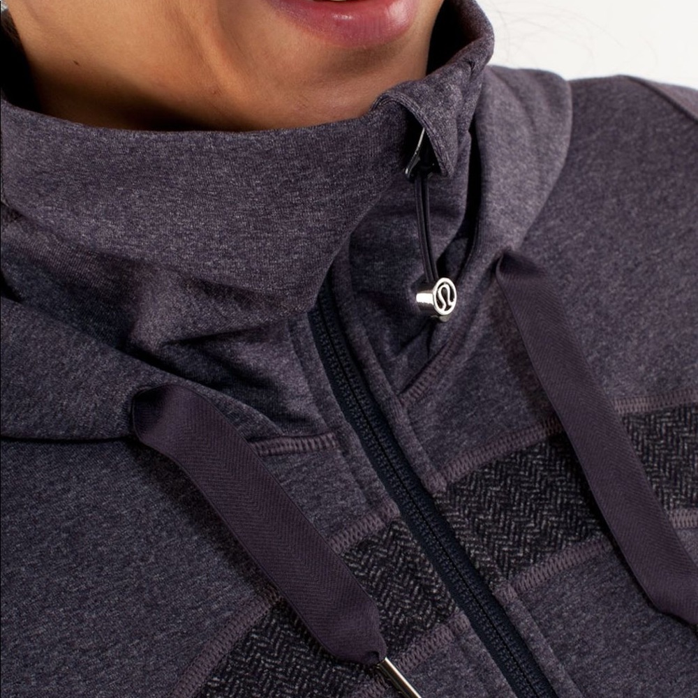 EUC Lululemon Black Swan Herringbone Stride Hood