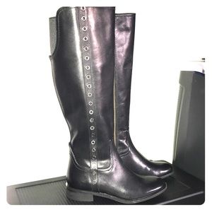 NWOT Michael Kors Dora black leather grommet boots