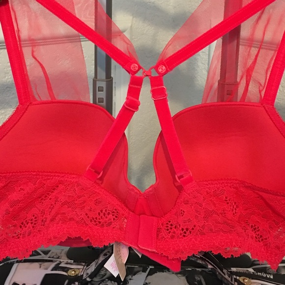 **SOLD**Victoria Secret Dream Angels Bra - Picture 4 of 7