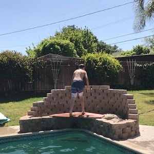 Meet your Posher, Thomas