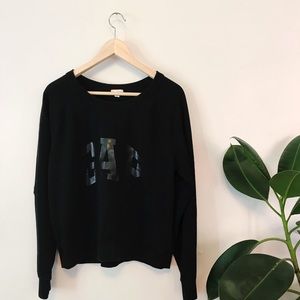 GAP Sweatshirt