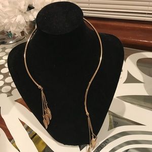 Leaves wrap around necklace