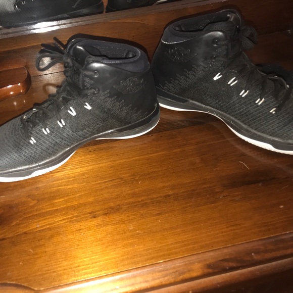 jordan 31 black cats main image 2