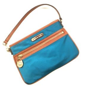 Michael Kors Clutch/wristlet