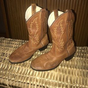 Free w/Bundle of 2 other items, Boots, Girls Sz 1