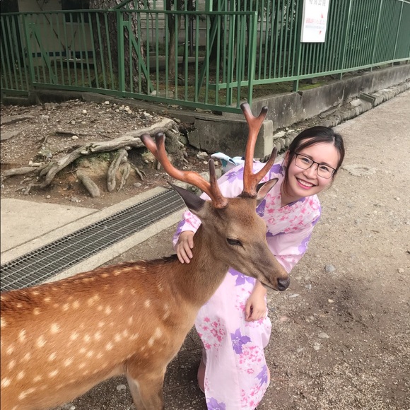 Meet your Posher - Picture 2 of 8