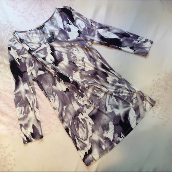 Daisy Fuentes Tunic Blouse - Picture 1 of 2