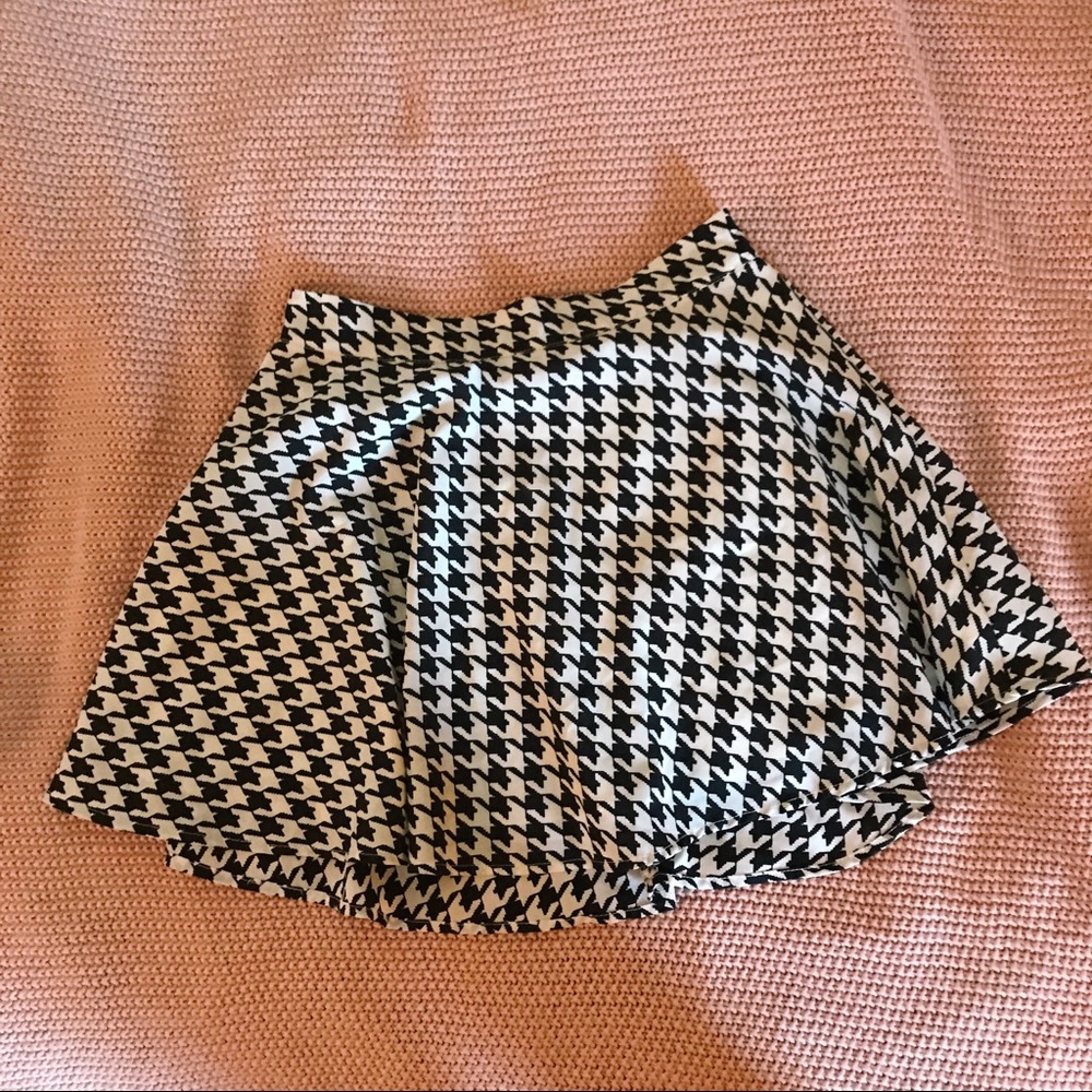 Gingham skater skirt