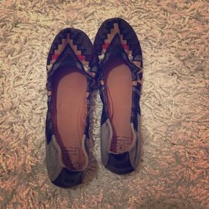 Lucky Brand patterned flats