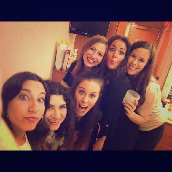 Meet your Posher, Danielle - Picture 1 of 1