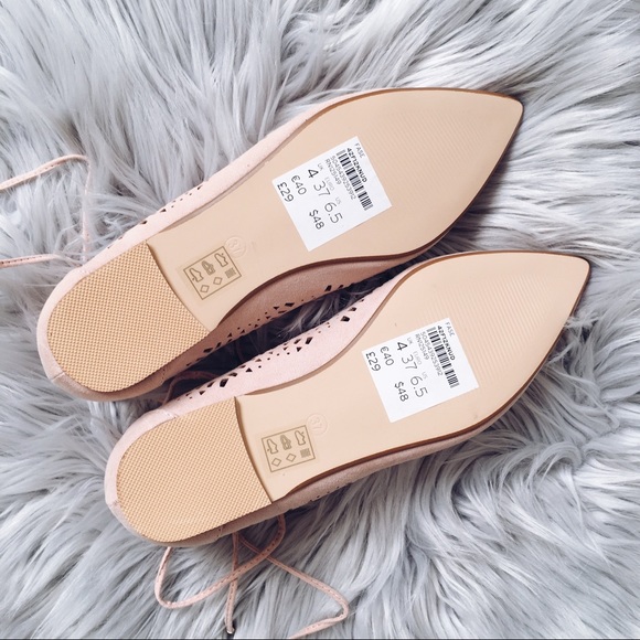 Topshop Blush Pink Perforated Flat - Picture 6 of 8