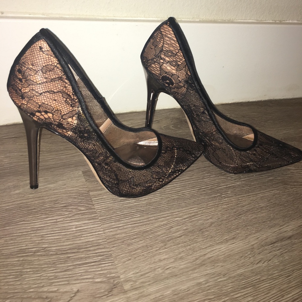 BCBGMAXAZRIA sheer lace pump w/ metallic heel