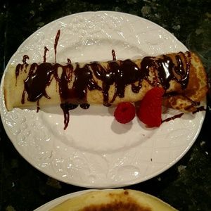 Meet your Posher, Adrienne