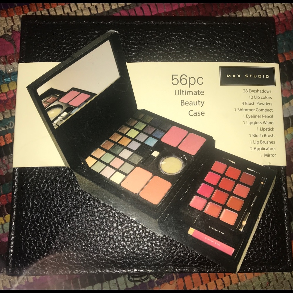 Max Studio 56pc Ultimate Beauty Case