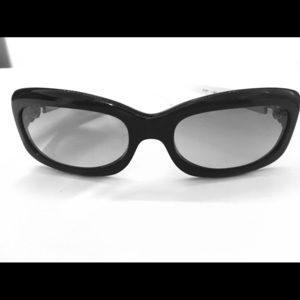 CHANEL CRYSTAL CAMELLIA SUNGLASES CHANEL CRYSTAL CAMELLIA SUNGLASES