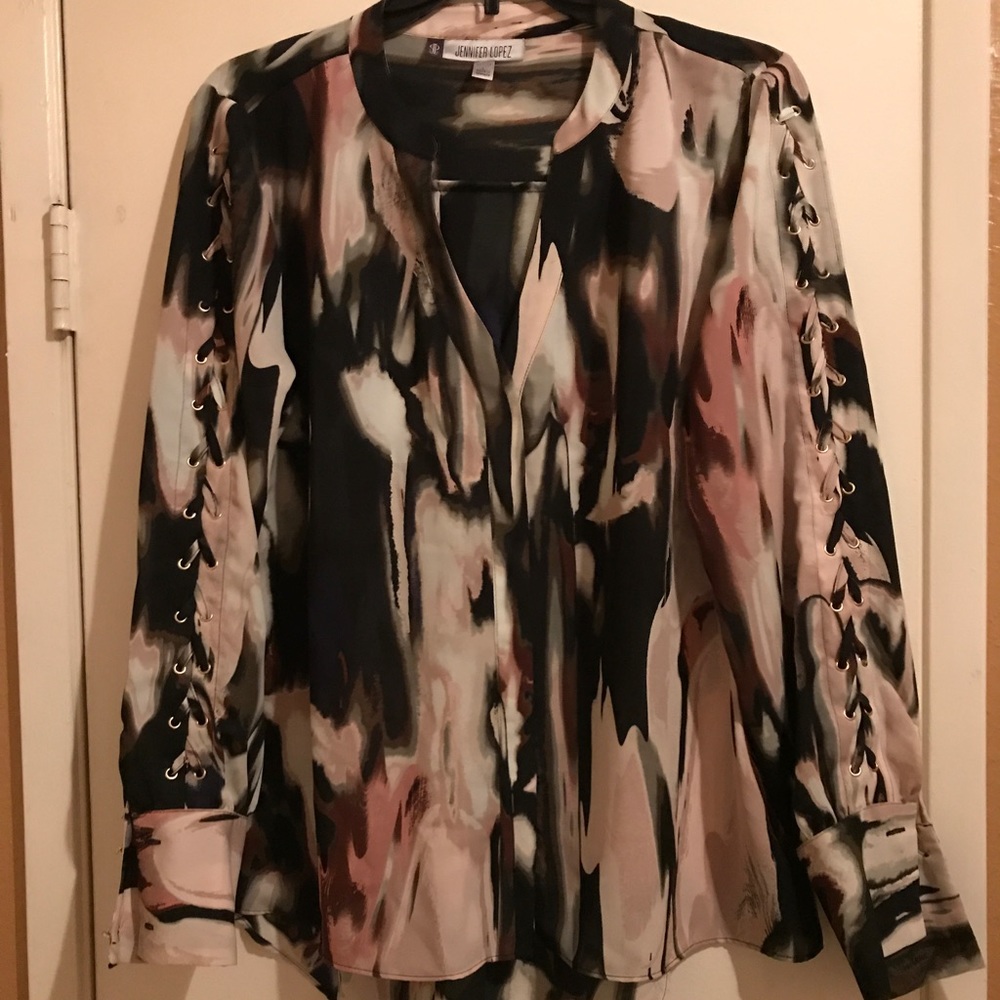 Jennifer Lopez blouse
