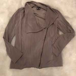 H by Bordeaux sweater