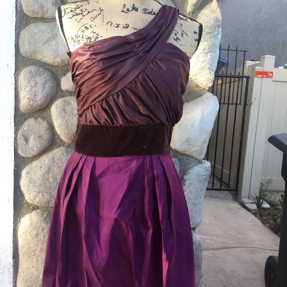 Max & Cleo one shoulder dress ❤️